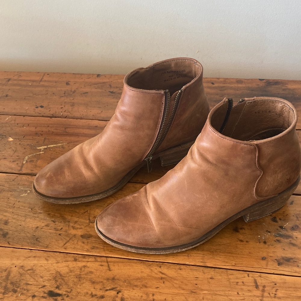 Frye Carson Booties - Picture 4 of 7
